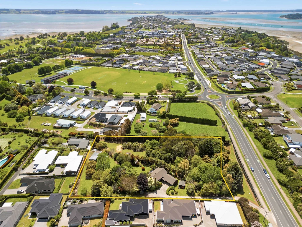 Omokoroa 4 Bedroom Lifestyle Oasis in the Heart of Omokoroa