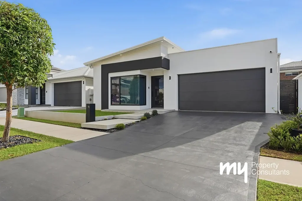 Menangle Park 4ห้องนอน Luxury Living with Exceptional Entertaining!