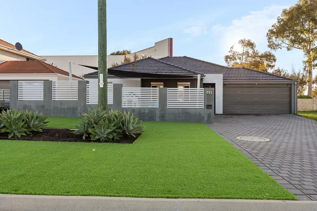 Stirling 3कमरा Secure, Spacious & Surprisingly Low Maintenance