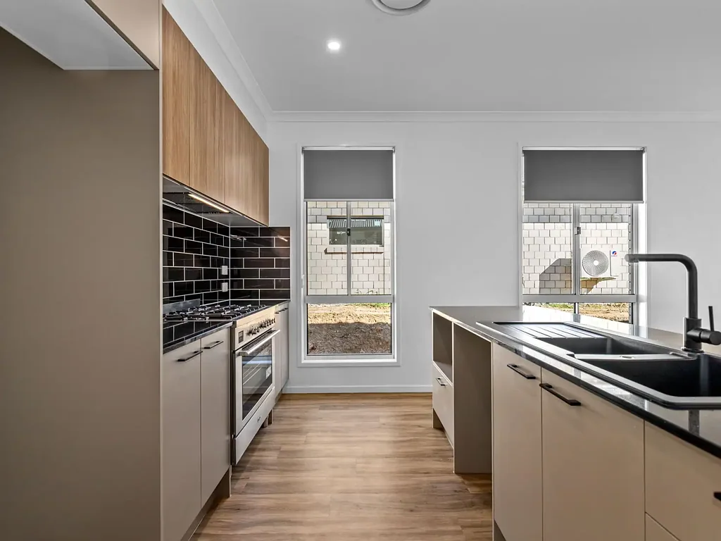 Modern Comfort Meets Family Functionality in Deebing Heights