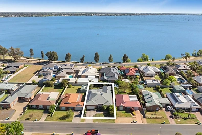 Yarrawonga 4房  Prime Position in the Heart of Yarrawonga!