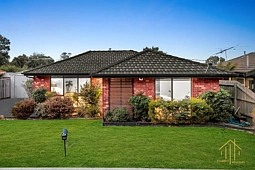 32 Willora Crescent, Cranbourne West