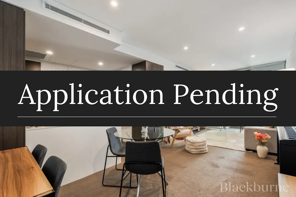 FULLY FURNISHED & EQUIPPED IN PRIME LOCATION!