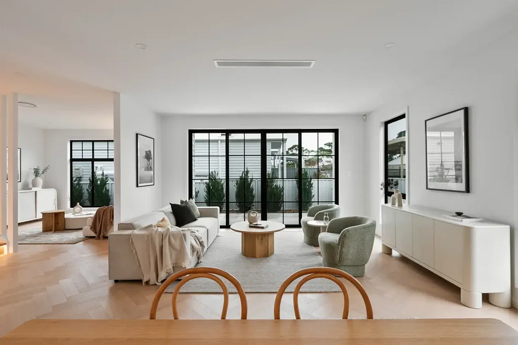 Fairy Meadow 4chambre Grand Spaces. Superior Craftsmanship.