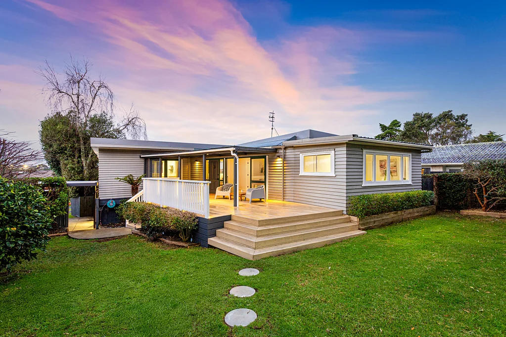 Glen Eden 3chambre The one you've been searching for!!