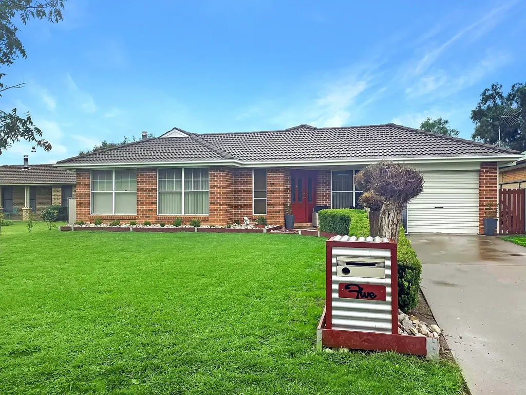 4 Bedroom Family Home