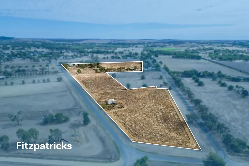 North Wagga Wagga Lifestyle Acreage Located Just Minutes from Town