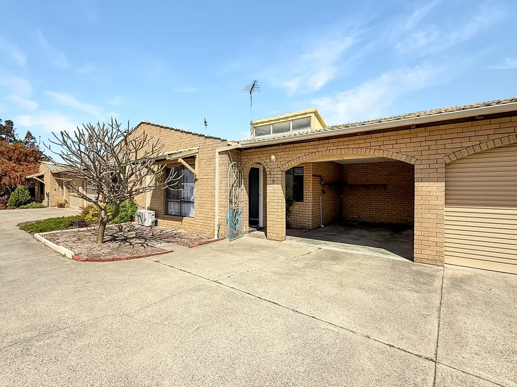 8/4 Merope Close, Rockingham, WA 6168
