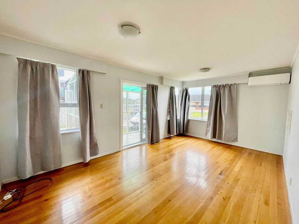 Comfort & Convenience in Prime Pakuranga Location!