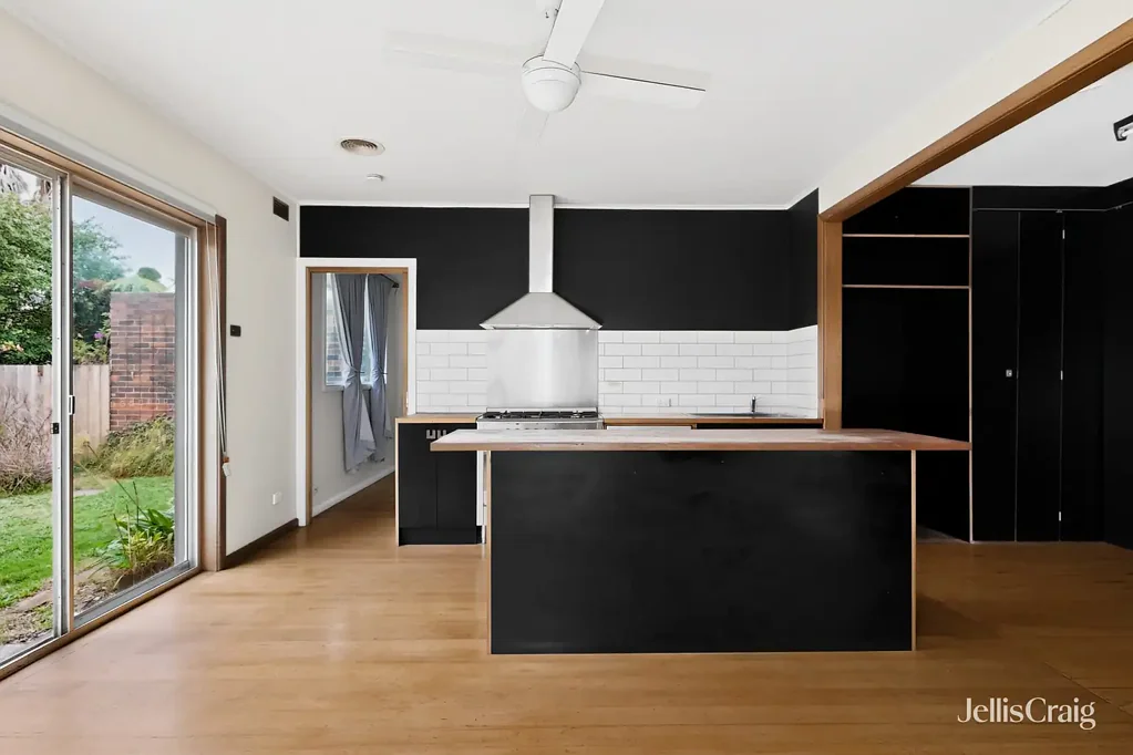 Family Living in a Prime Bentleigh East Location