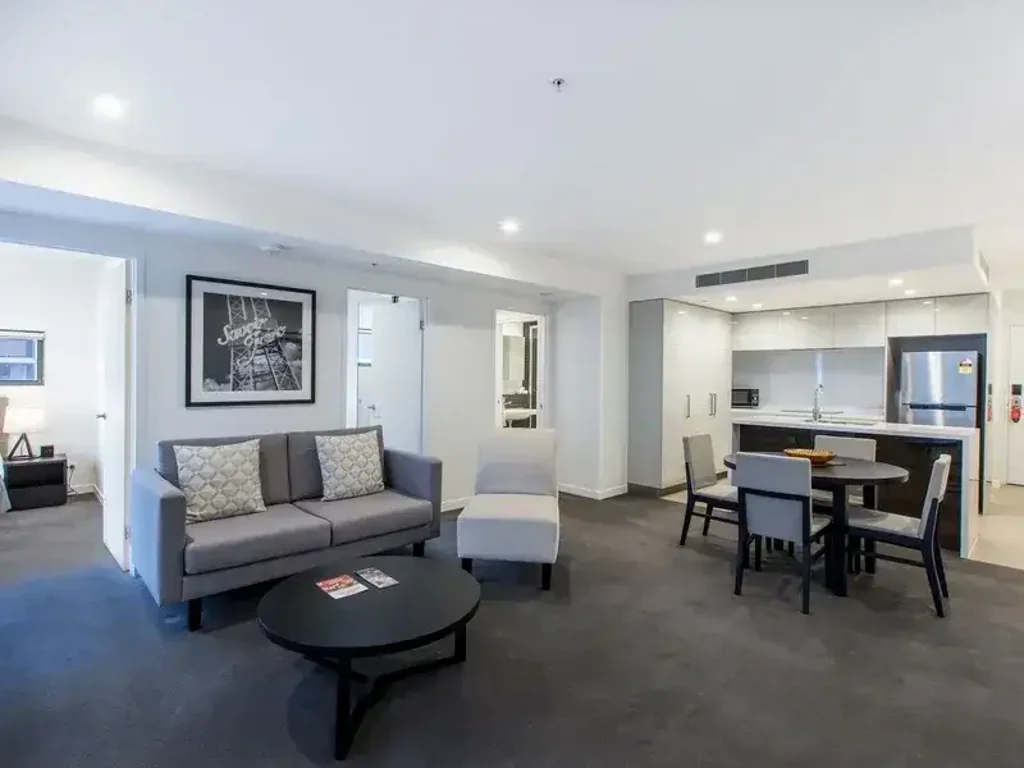 Stunning 3-Bedroom Fully Furnished Apartment in the Heart of Milton- 6 months only