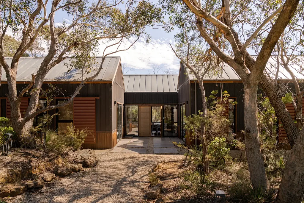 Wentworth Falls 4બેડરૂમ Contemporary Architectural Retreat with Northern Aspect