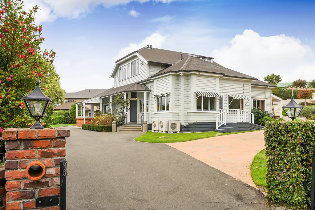Feilding 5कमरा Space, privacy, views and location
