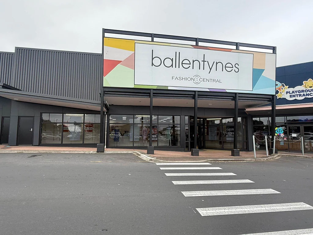 Botany Downs  BOTANY DOWNS RETAIL