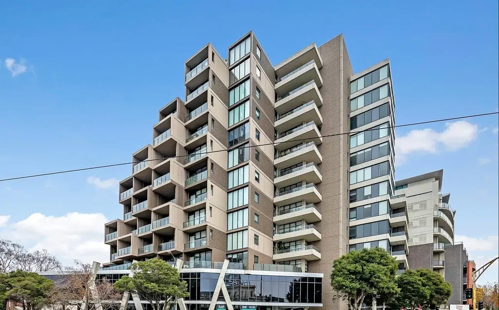 Views, Location And Excellent Floor Plan