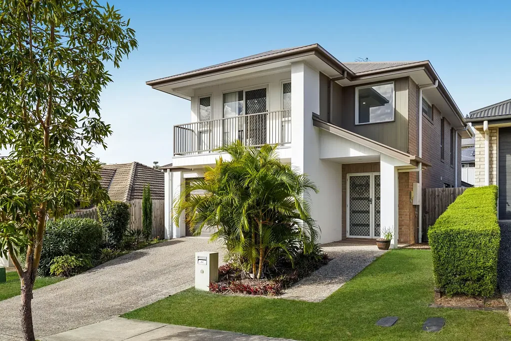 Spring Mountain 4कमरा Elevated Family Living in Spring Mountain