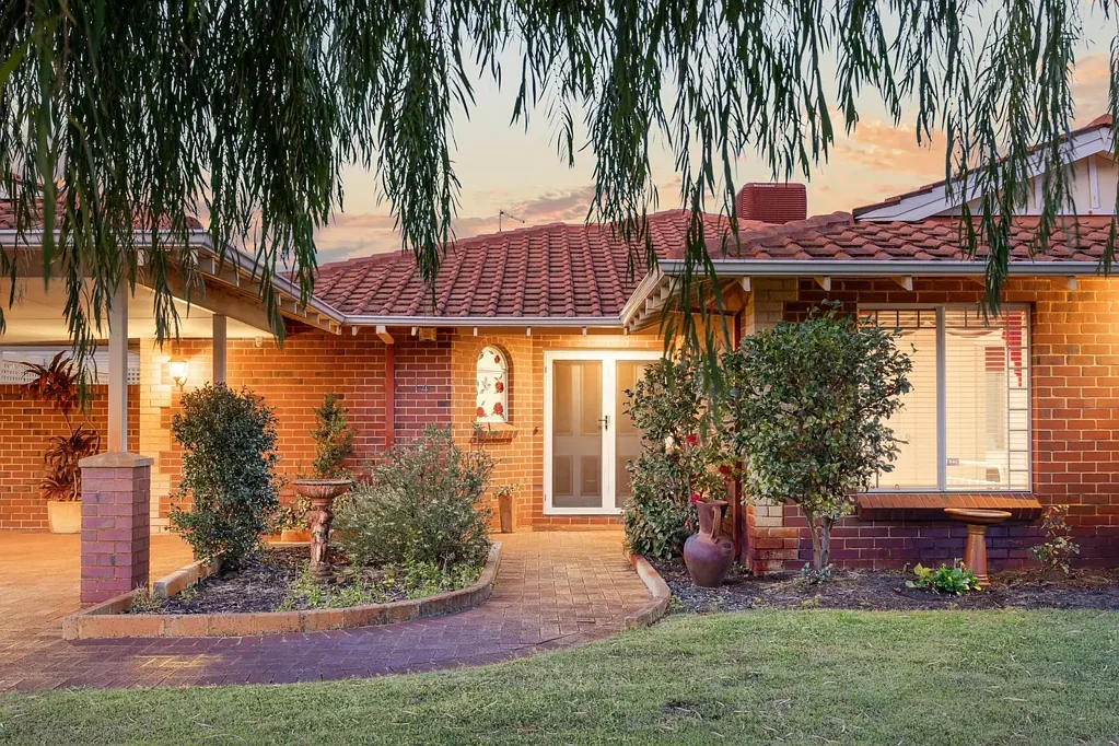 14 Prescott Drive, Murdoch, WA 6150