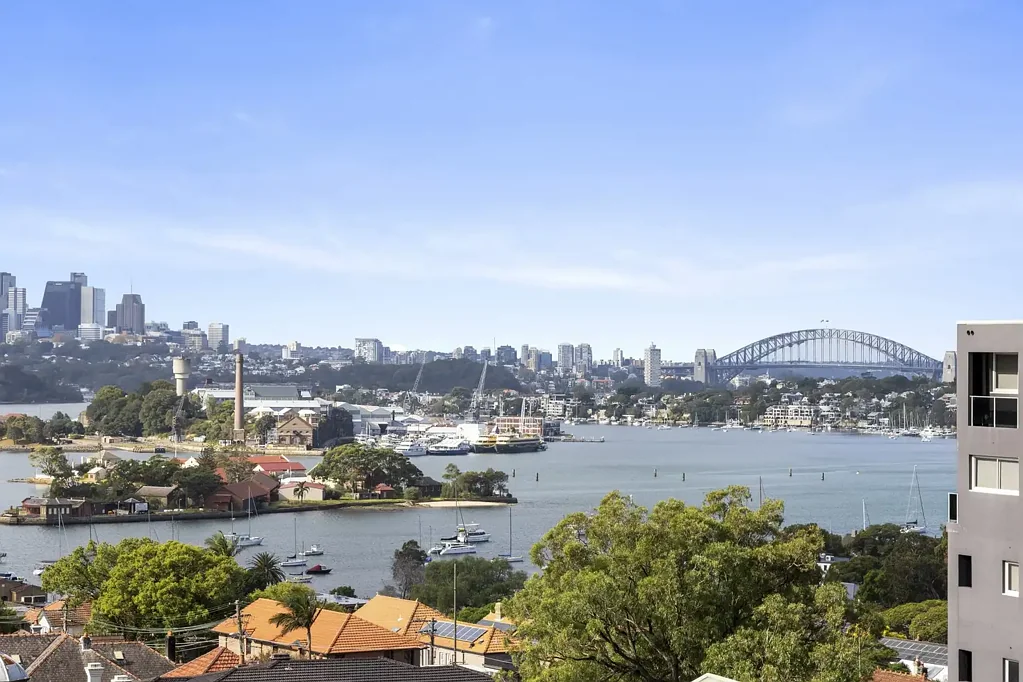 Drummoyne 2غرفة نوم Immaculate apartment with Harbour Bridge views