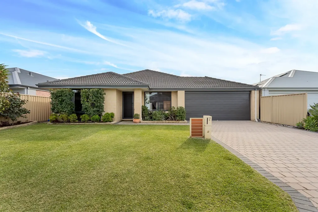 Dalyellup 3房  Immaculate Low Maintenance Home in Ideal Location
