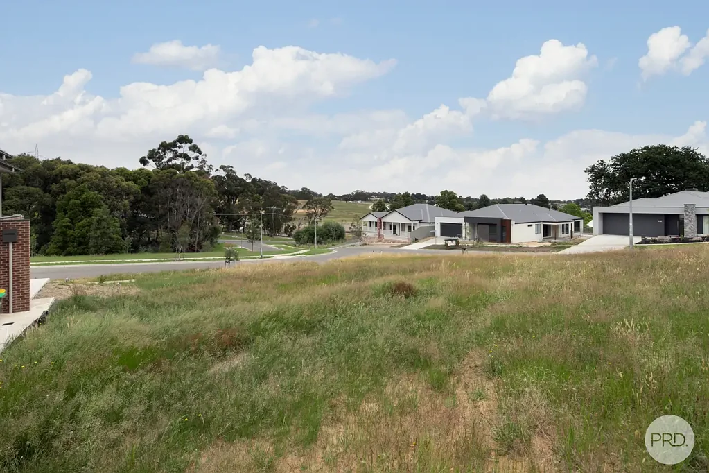 Brown Hill Price Reduced - Brown Hill Beauty With Magnificent Outlook