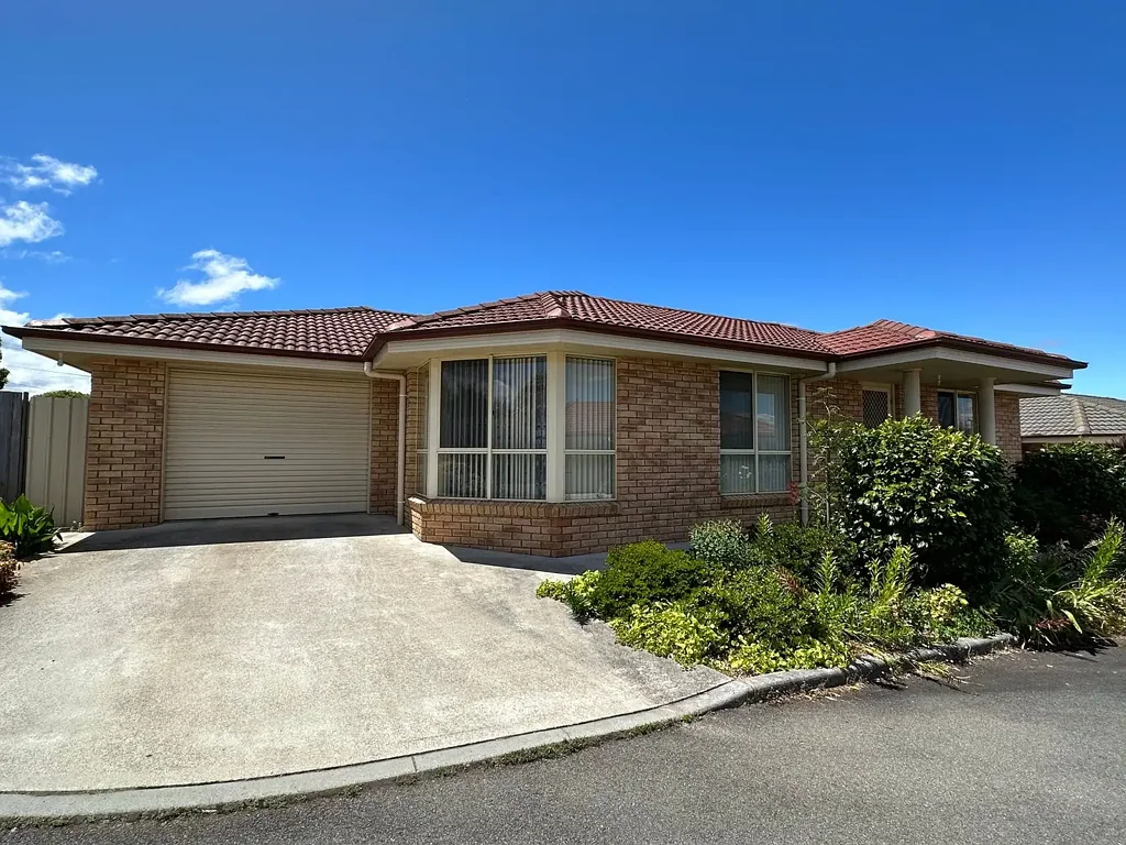 Deloraine 3ਬੈੱਡਰੂਮ 3 Bedroom Home