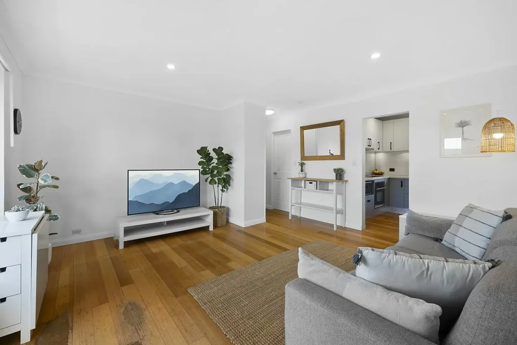 Dee Why 2ห้องนอน Top-Floor Privacy, Modern Style & Ultra-Convenient Location