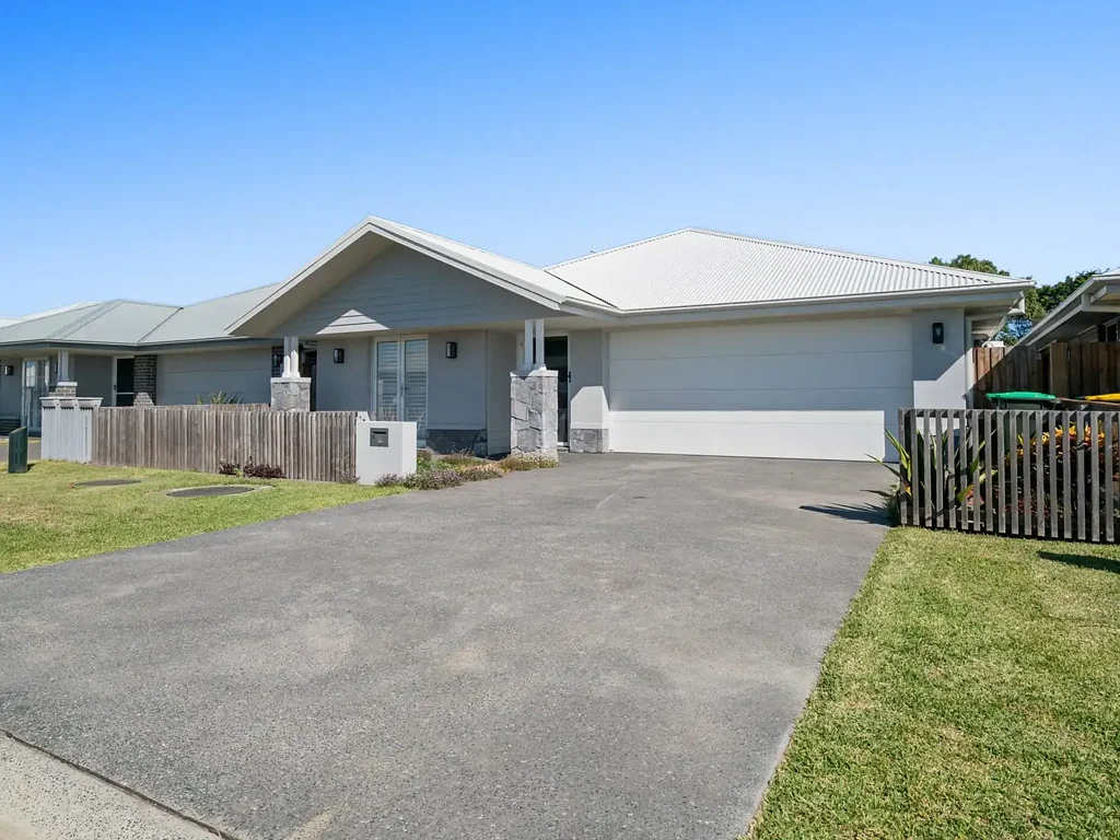 16 Brentwood Drive, Harrington, NSW 2427