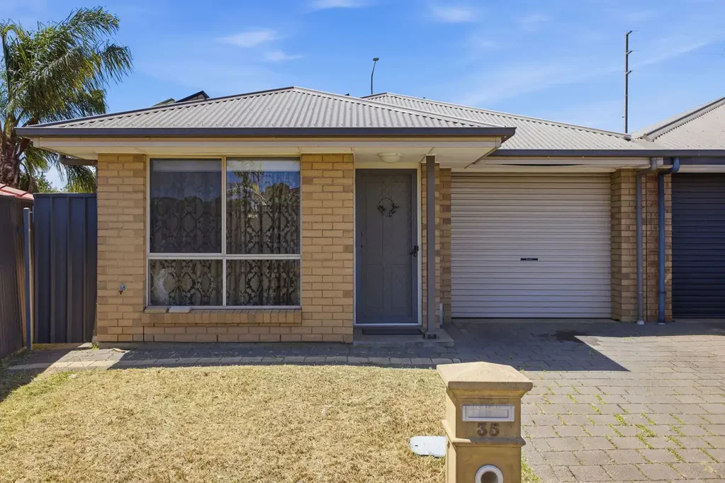 35 Hamra Drive, Smithfield, SA 5114