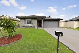 4 MAHOGANY CRES, Thornton