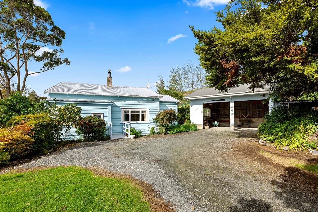 18 Bennett Street, Port Albert, Rodney, Auckland