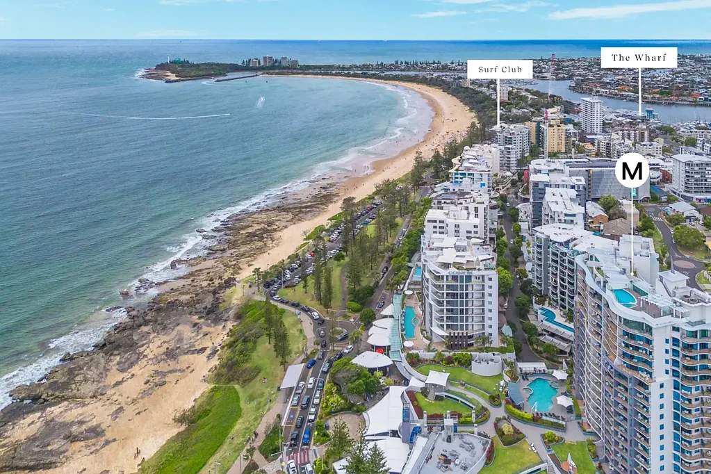 Mooloolaba 1房  Oceanfront Mooloolaba Apartment with Private Courtyard