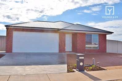 11 Wollemi Dr, Shepparton North, VIC 3631, 4 rūma, 2 rūma horoi, House