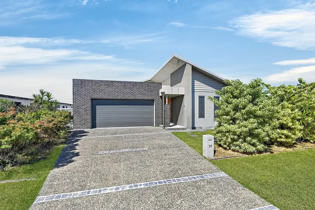 Burdell 4房  Ex-Display Home with Luxury, Space and Style