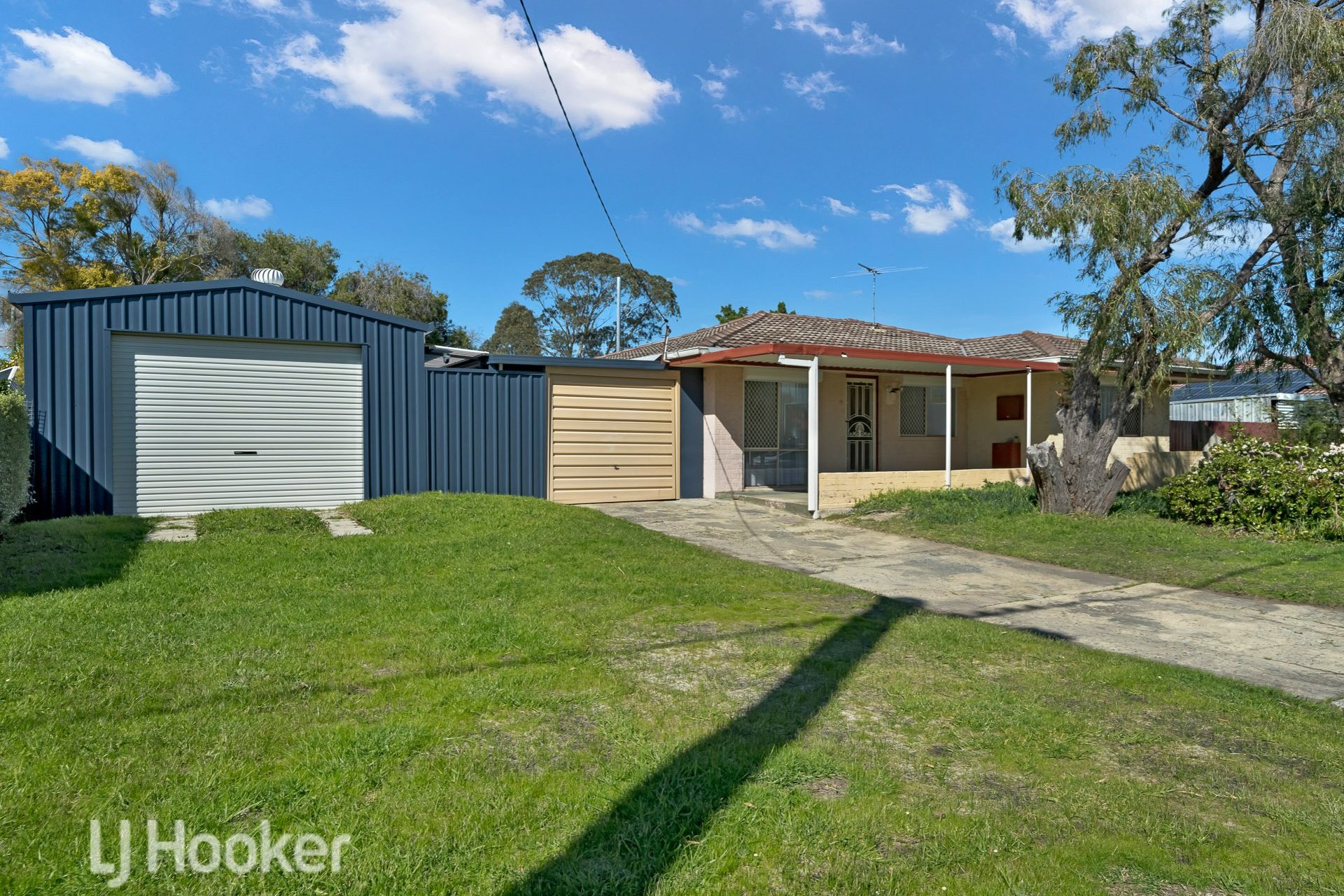 11 OLEANDER ST, MADDINGTON WA 6109, 0 habitaciones, 0 baños, House