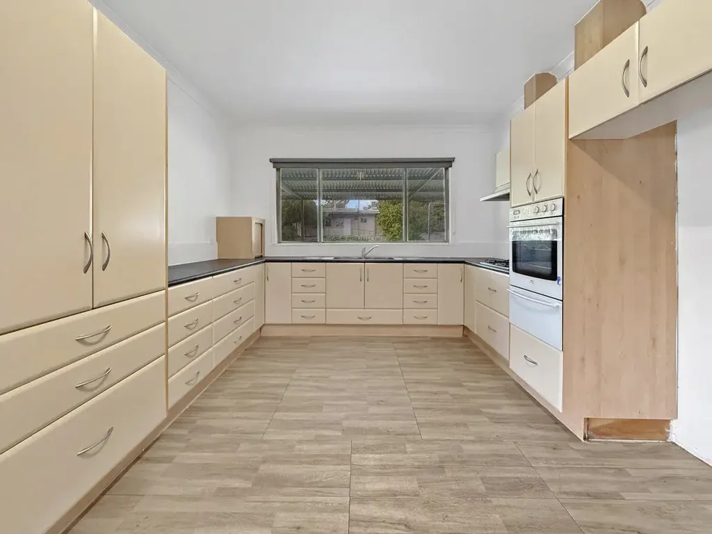 Huge Block with Plenty of Space Inside and Out!