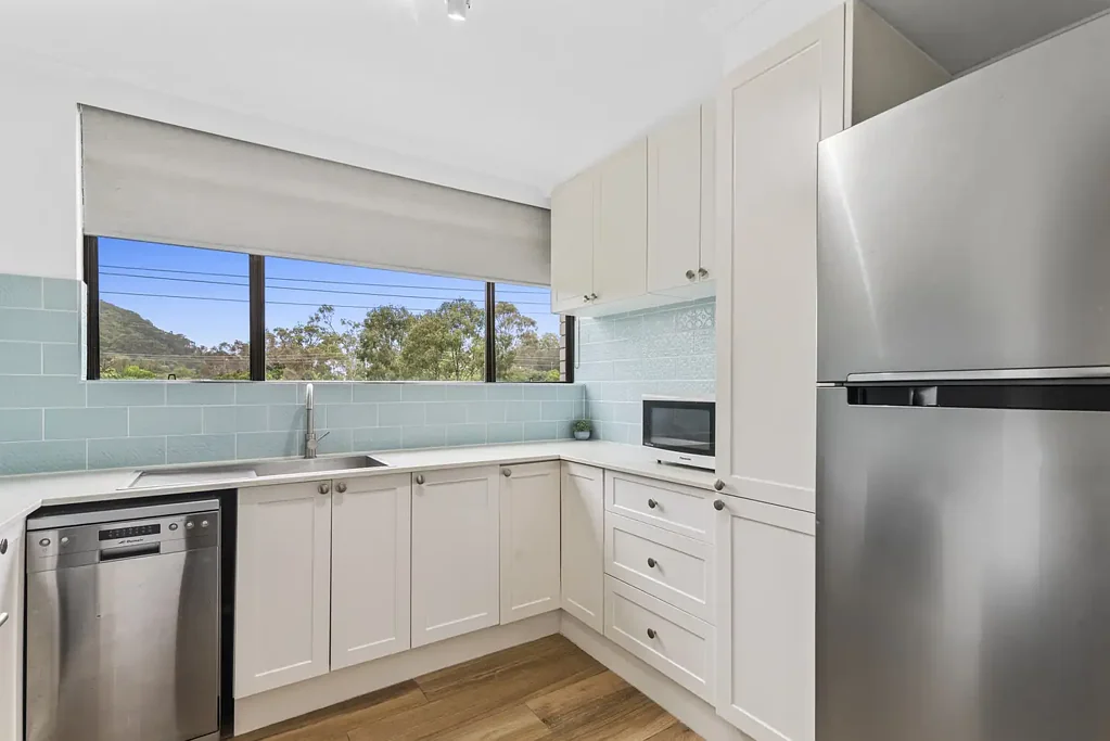 Coolangatta 2房  Stylishly Renovated Top Floor Apartment in the Heart of Coolangatta