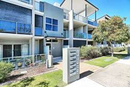 14/105 Wentworth Parade, Success