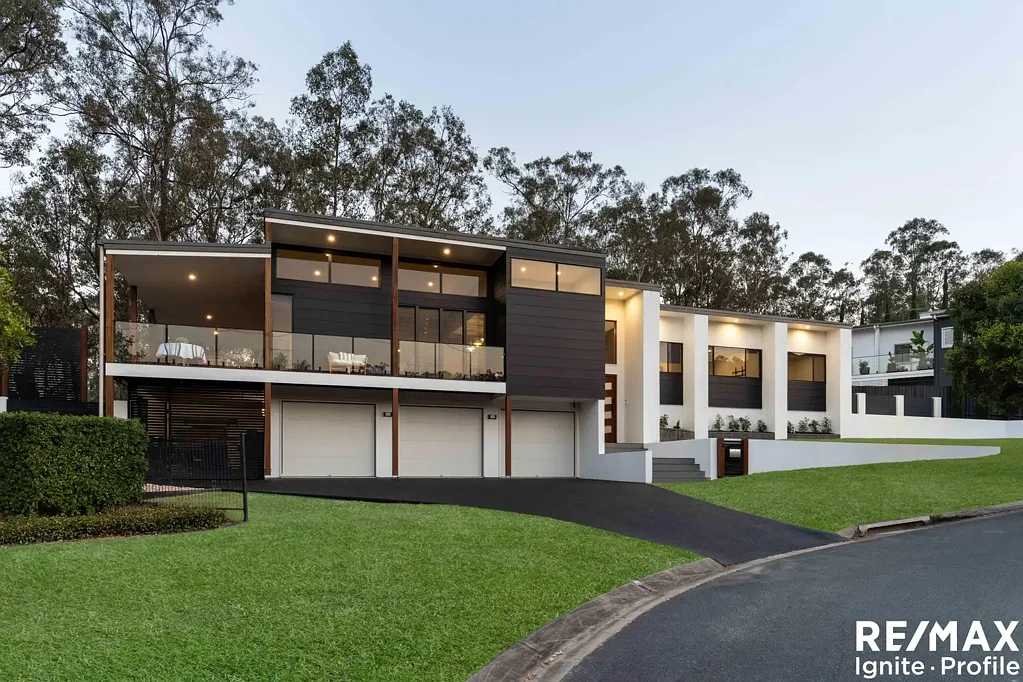 19 Rufous Crescent, Brookwater, QLD 4300