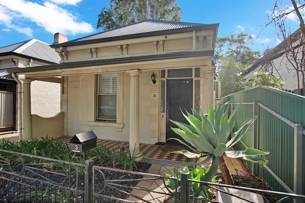 Charming Sandstone Cottage in the Heart of Norwood | Walk to The Parade