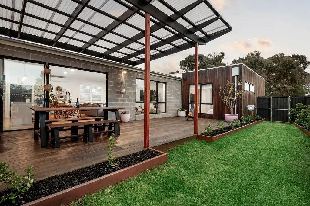 Ocean Grove 3房  Private Corner Position with Contemporary Lifestyle