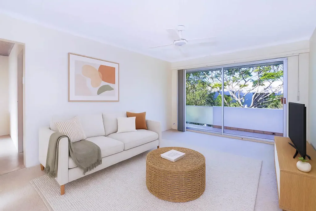 BRIGHT 2 BEDROOM SPACE ON A QUIET STREET!