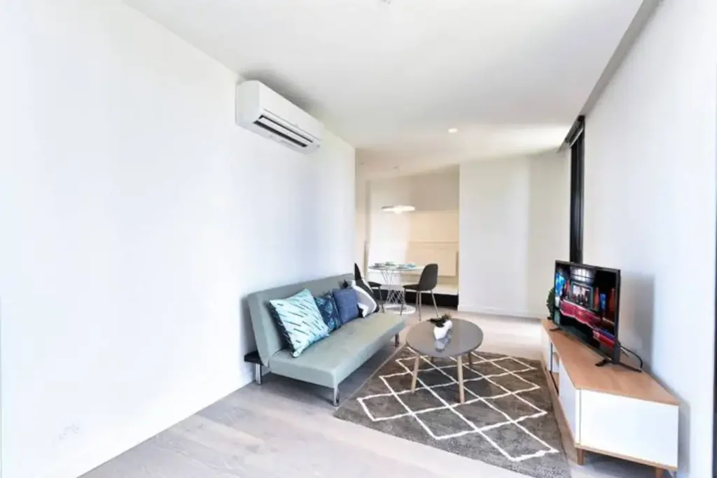 Furnished City Living with CBD Views - Close to Everything