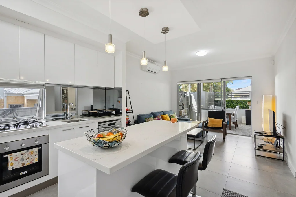 2/44 Halley Street, Innaloo, WA 6018
