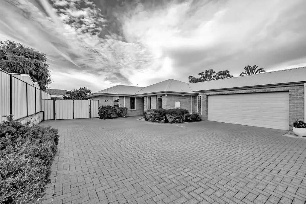 4B Portrush Parade, Meadow Springs, WA 6210