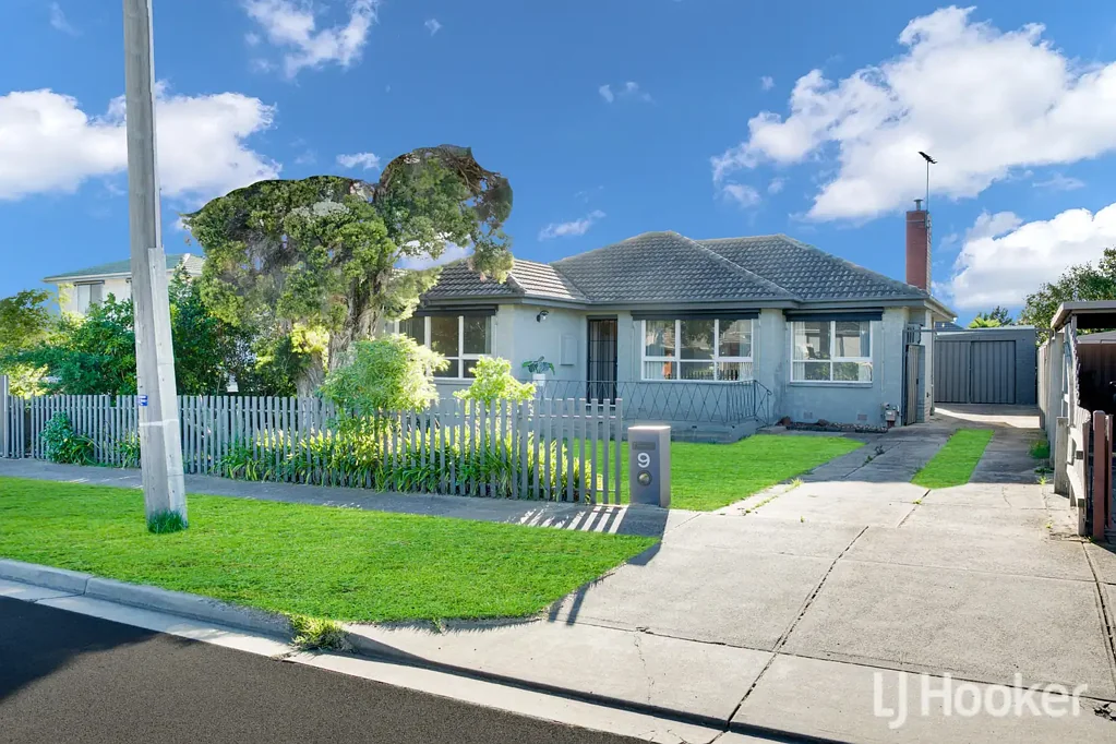 9 Gladstone Grove, Melton, VIC 3337