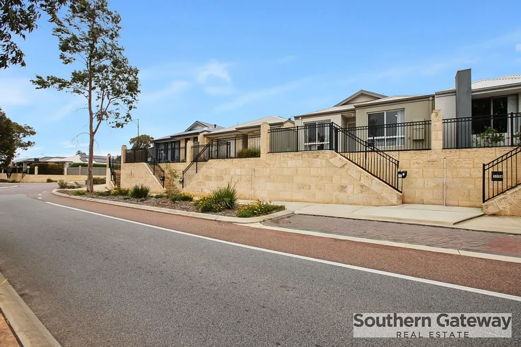 329B Lambeth Circle, Wellard, WA 6170