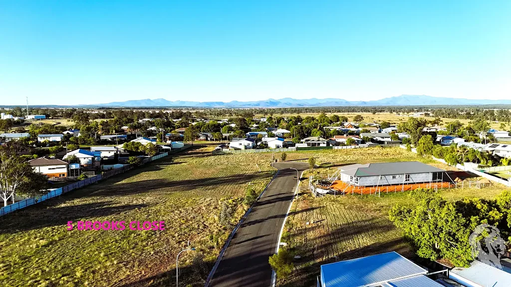 Narrabri ITS ALL HAPPENING AT BROOKS CLOSE!!