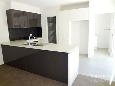 12 Grandstand Way, Wollert, VIC 3750, 3房, 2浴, Townhouse