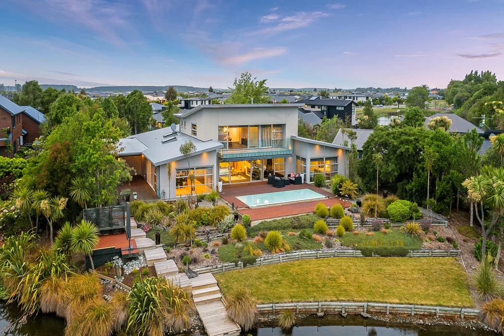 Kaiapoi 4غرفة نوم Architectural living at the water’s edge