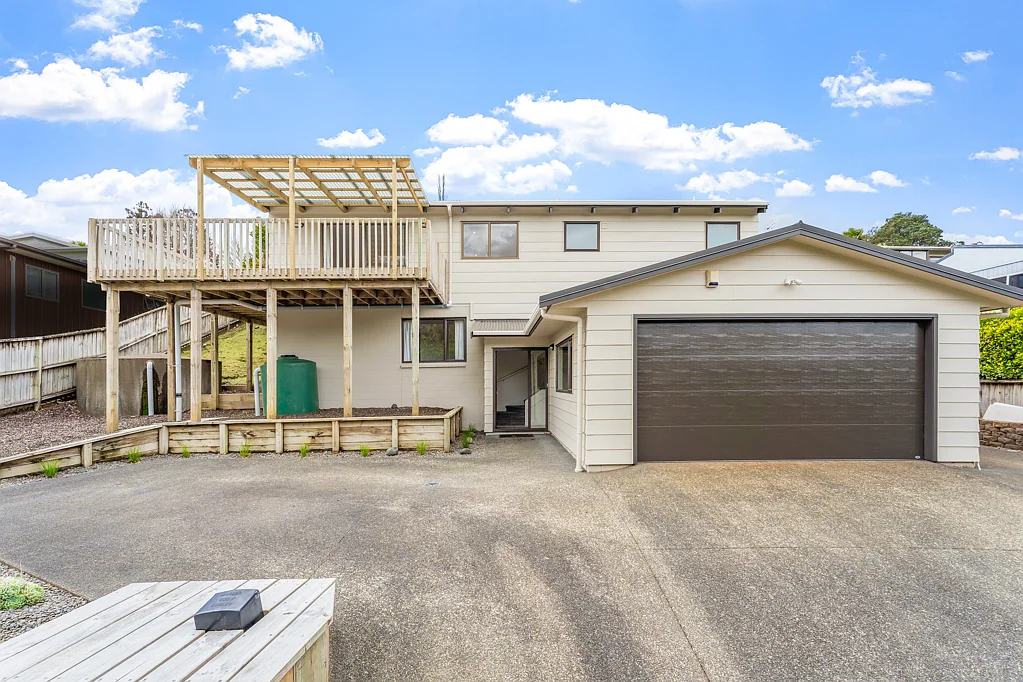 52A D'Oyly Drive, Stanmore Bay, Rodney, Auckland
